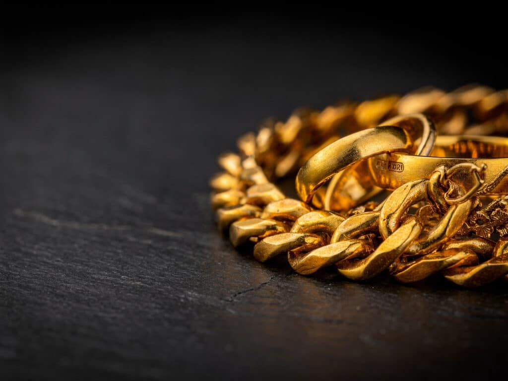 Oro 850: Guida Completa alla Purezza, Valore e Vendita del Tuo Oro 21 Carati